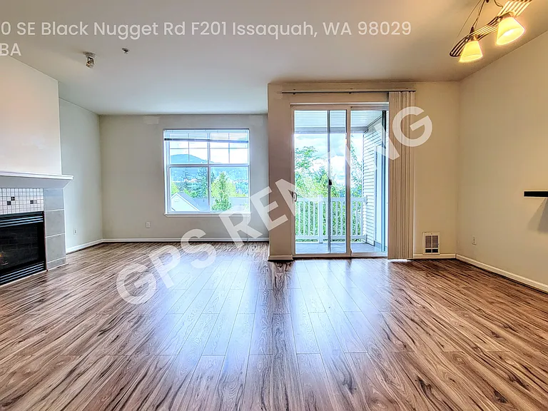 23420 SE Black Nugget Rd #F201 — Photo 3