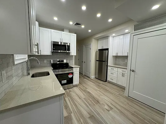 Rented by Ben Bay Realty Co. of Bay Ridge | media 17