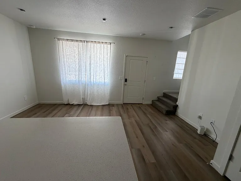 3744 Katina Way — Photo 24