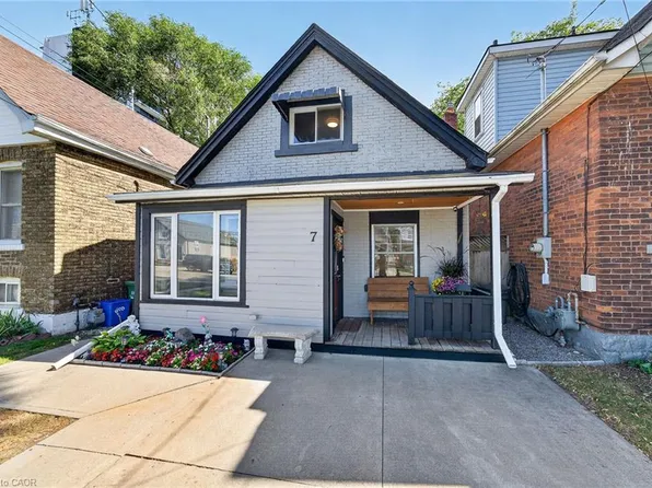 7 E 24th St, Hamilton, ON L8V 2X8