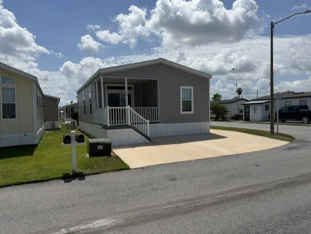 2 bed, 920 sqft, $1,450 — Photo 2
