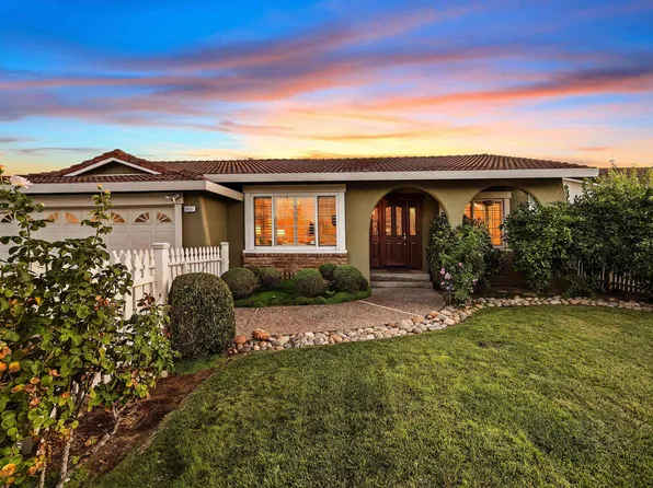 38351 Paseo Padre Pkwy, Fremont, CA 94536