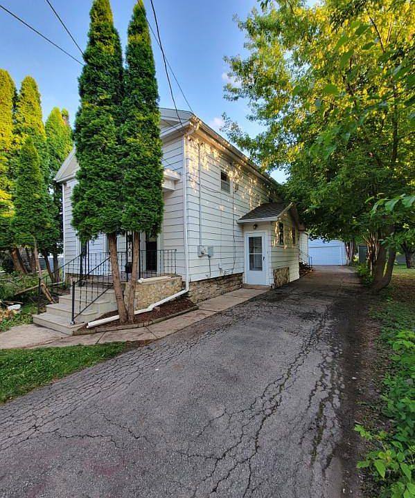 1st image of 437 E Doty Ave