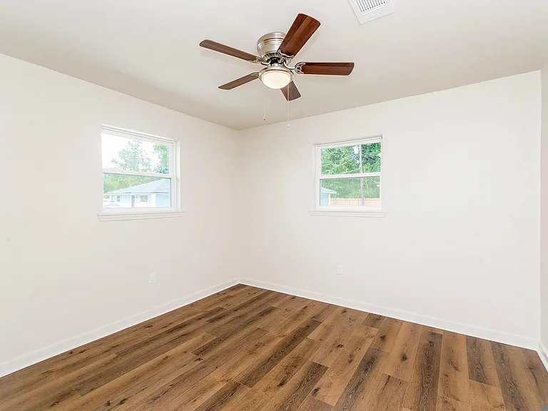 43053 N Billville Rd #8 — Photo 12