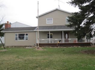 4683 State Line Rd, Poplar Grove, IL 61065