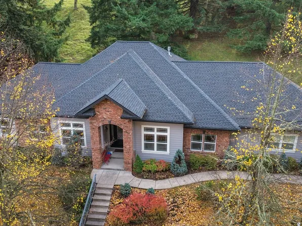 3085 Summit Sky Blvd, Eugene, OR 97405