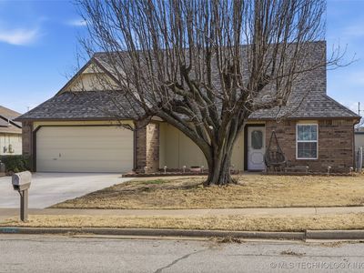 12021 S Forest Pl, Jenks, OK, 74037