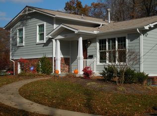 8231 Kings Arm Dr, Alexandria, VA 22308