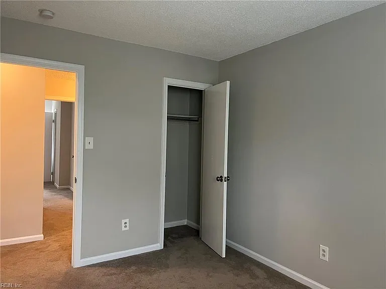4748 Greenlaw Dr — Photo 26