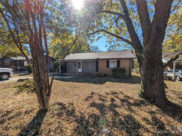 4132 Shamrock Dr, Charlotte, NC 28215