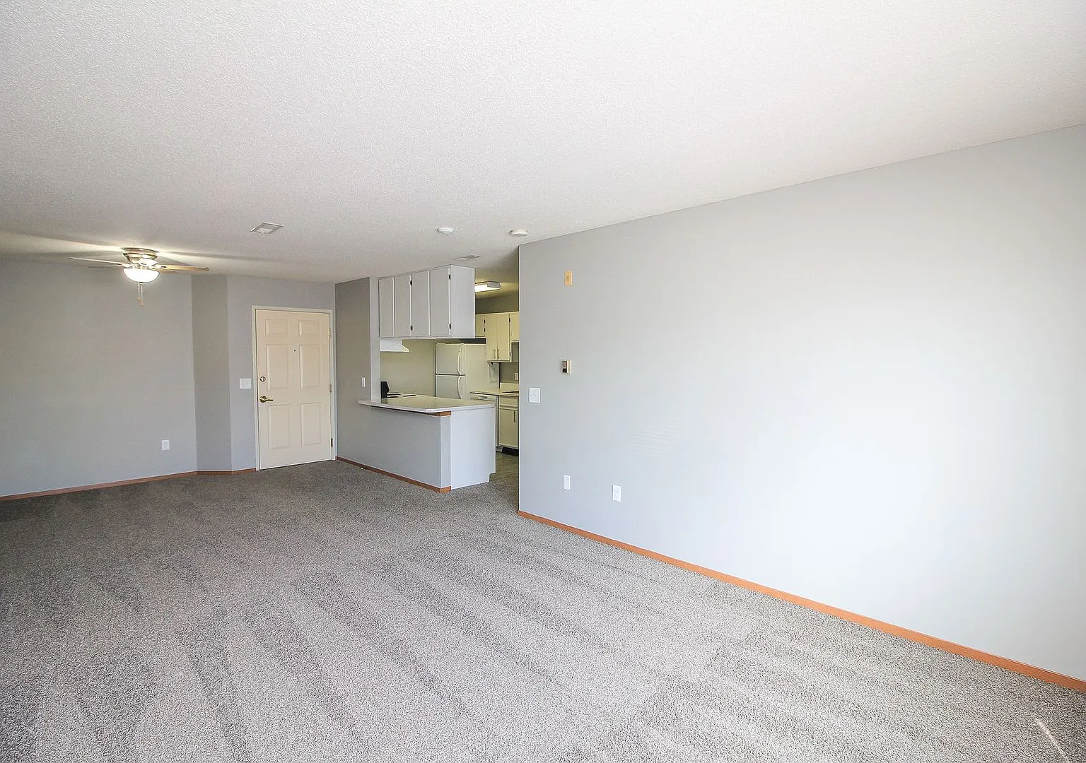 Pinehurst Apartments — Photo 3