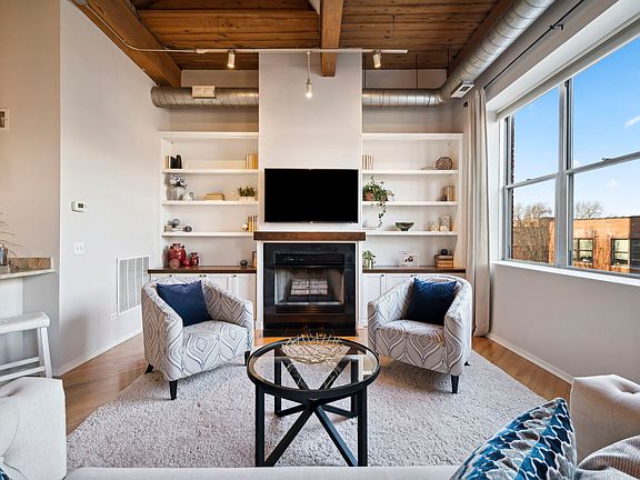 4th image of 1801 W Larchmont Ave APT 316