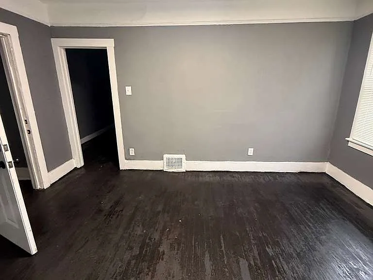 2676 Sturtevant St #4-1 — Photo 7