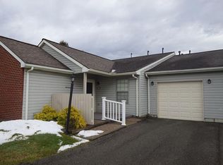 602 Brookstone Ct, Butler, PA 16001