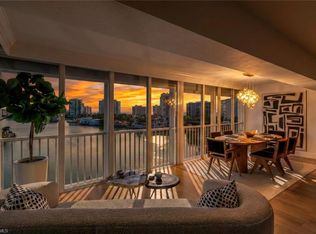 250 Park Shore DR #801, NAPLES, FL 34103