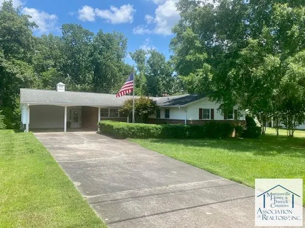 709 Corn Tassel Trl, Martinsville, VA 24112