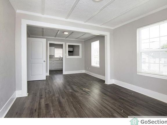 3rd image of 1113 28th St #B