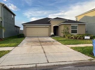7001 Trent Creek Dr, Sun City Center, FL 33573