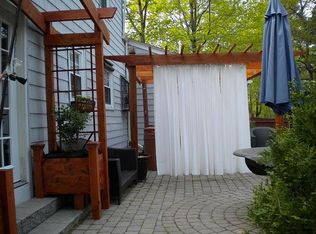 34 Douglas Rd, Lynnfield, MA 01940