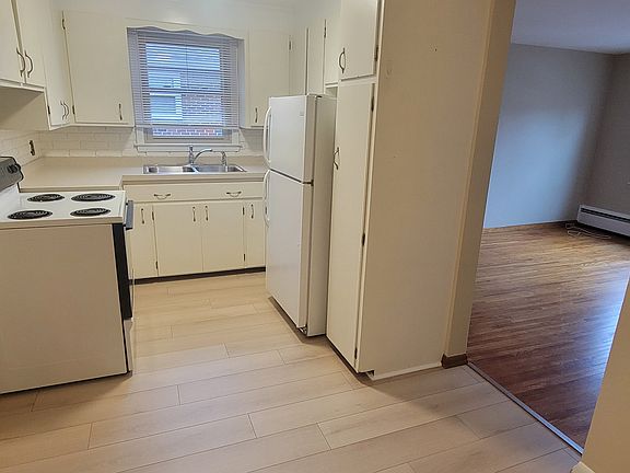 5th image of 776 Englewood Ave APT 3