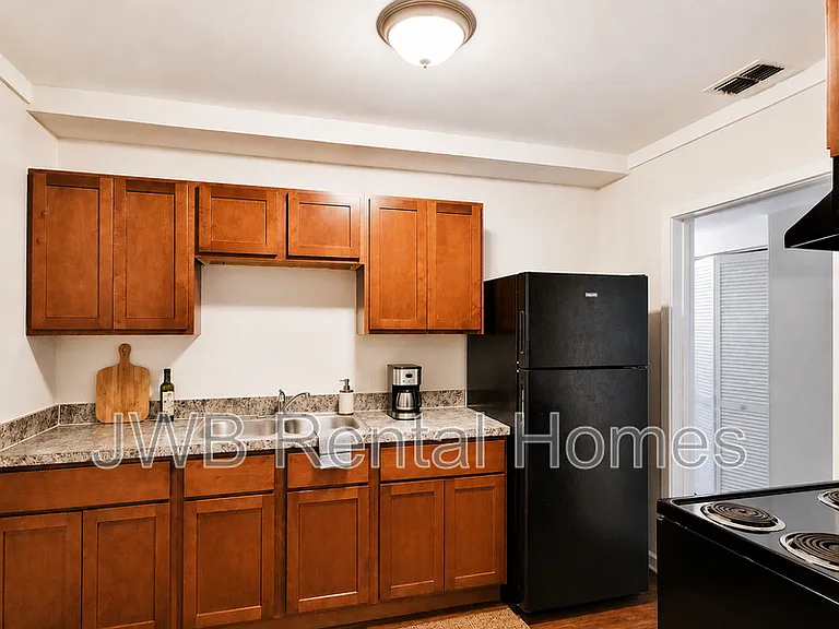 1526 Ribault Scenic Dr — Photo 3