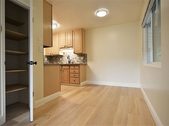 3rd image of 201 W Prospect Ave APT 10