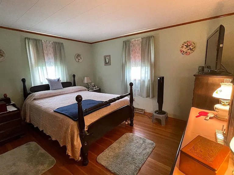 10 Richard St #1 — Photo 10
