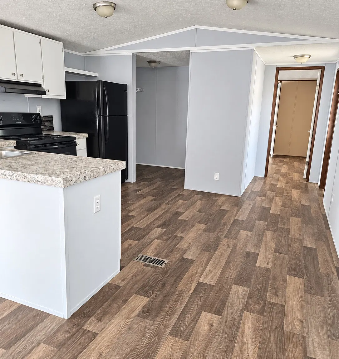 Ashland Mobile Home LLC — Photo 3