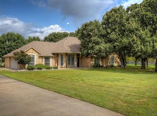 125 Waldrum Rd, Combine, TX 75159