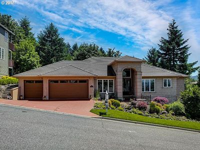 3859 NW Devoto Ln, Portland, OR, 97229