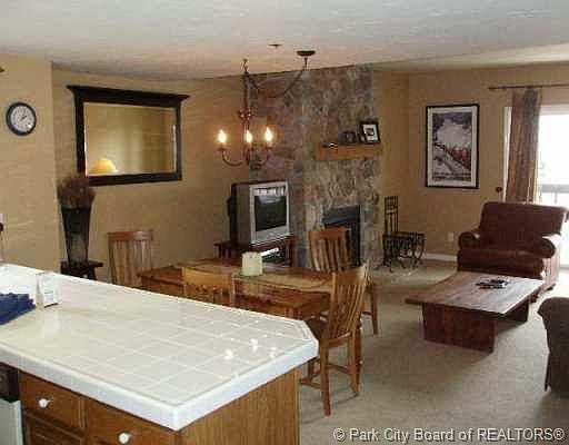 1st image of 1401 Woodside Ave #205