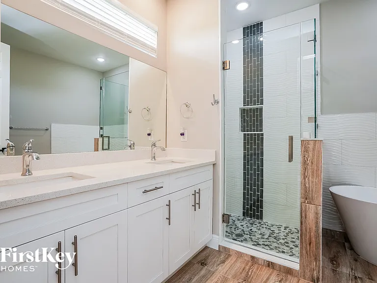 3303 14th St SW — Photo 9