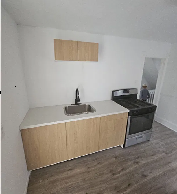 2 bed, $1,400 — Photo 2