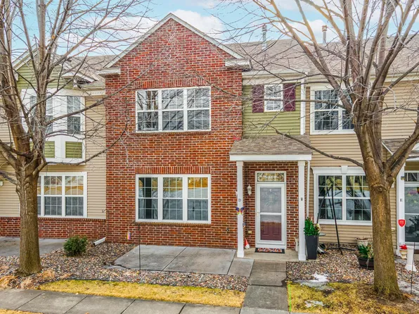 11031 Goodhue St NE Unit D, Blaine, MN 55449