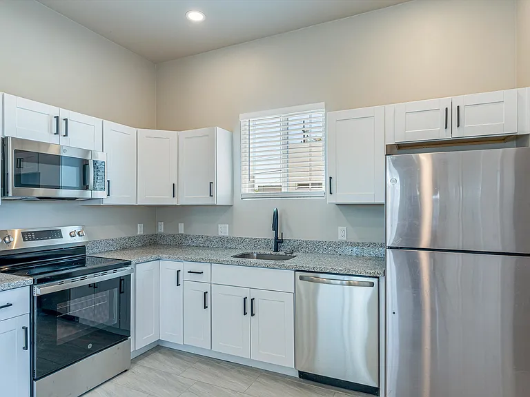 1315 W Speedway Blvd #1 — Photo 5