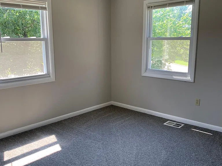 1555 Mayfair Blvd #3 — Photo 7