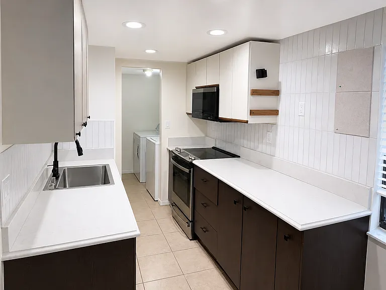 11263 SW 9th Ct — Photo 3