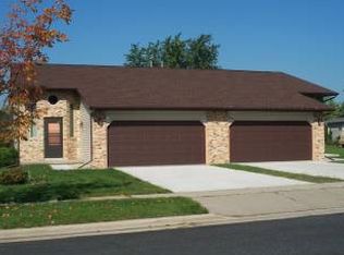 755A Crawford Dr, Cottage Grove, WI 53527