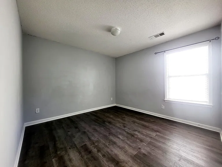 3209 Davenport Park Ln — Photo 15