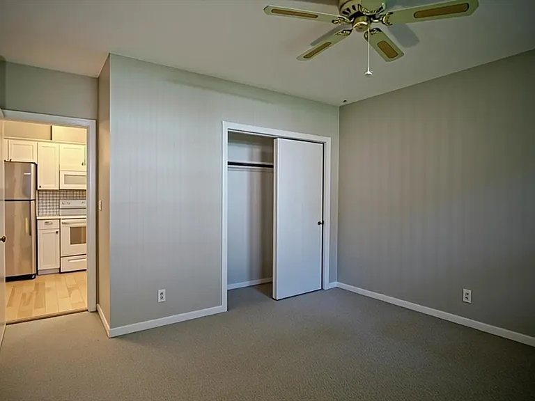 3 Tara Dr #4 — Photo 11
