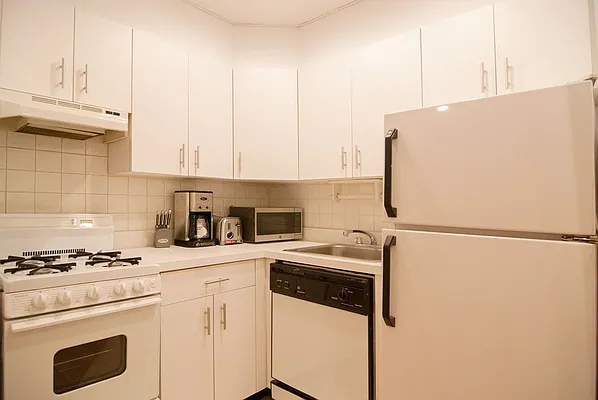 Rented by WAM Partners - William Moses Co. | media 58