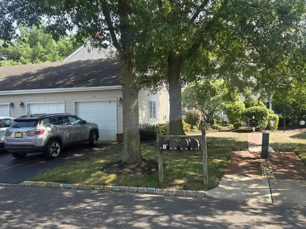 11C Chadwick Ln, Monroe Township, NJ 08831