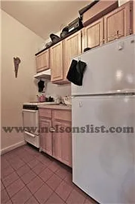 Rented by R New York | media 23