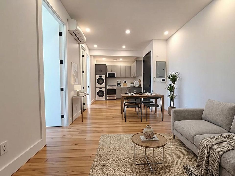 1st image of 285 Graham Ave #3F