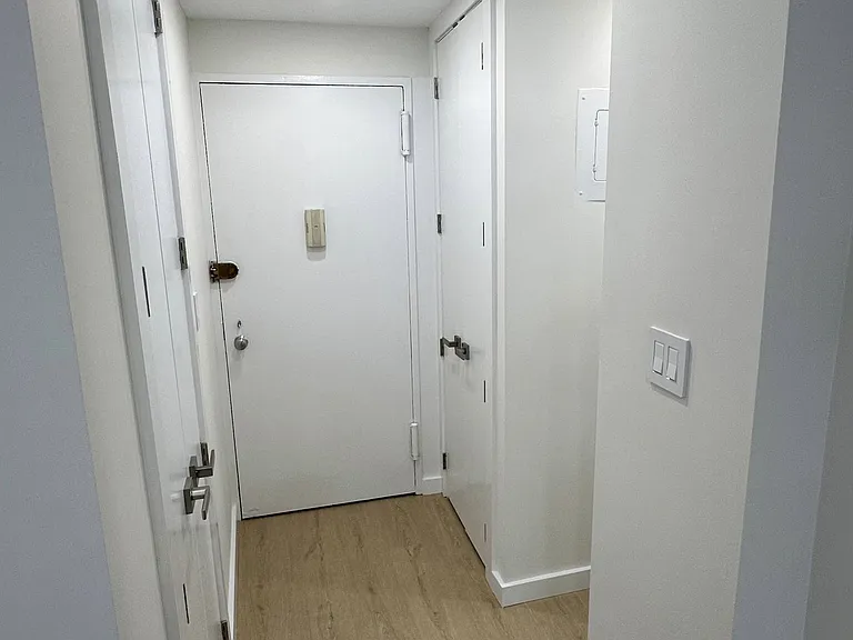 220 E 60th St #3G — Photo 10