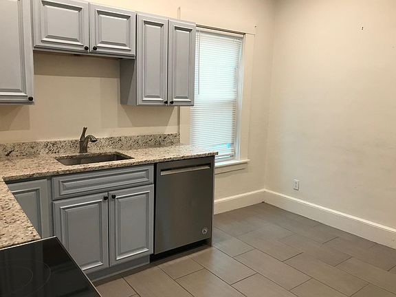 3rd image of 26 Gardner St #1