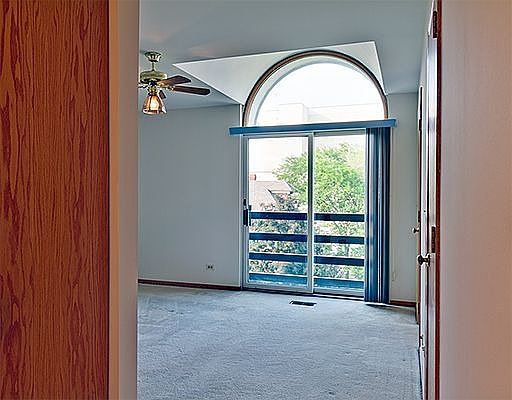 2nd image of 815 Pearson St APT 11