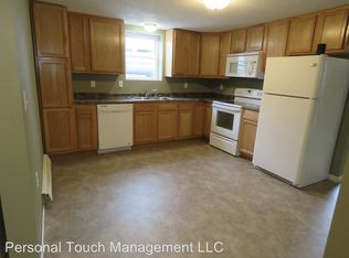 2211 9th Ave S, Fargo, ND 58103