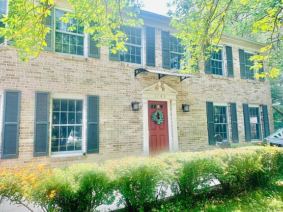 2nd image of 1163 Kettle Pond Ln