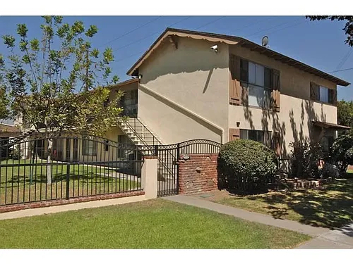 2325-2331 E Santa Fe Ave Photo 1 2325-2331 E Santa Fe Ave Photo 1
